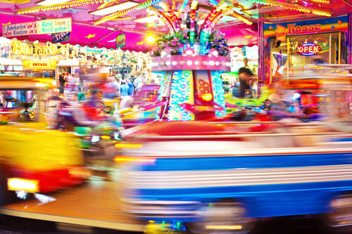 Karussell auf dem Jahrmarkt - Langzeitbelichtung