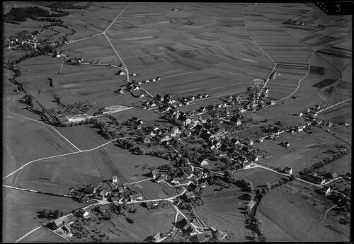 Vue aérienne village 1945